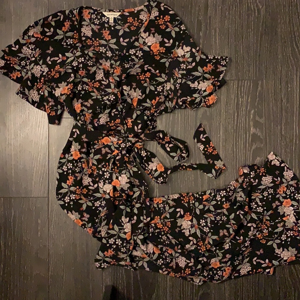 Like new! Worn to a few weddings